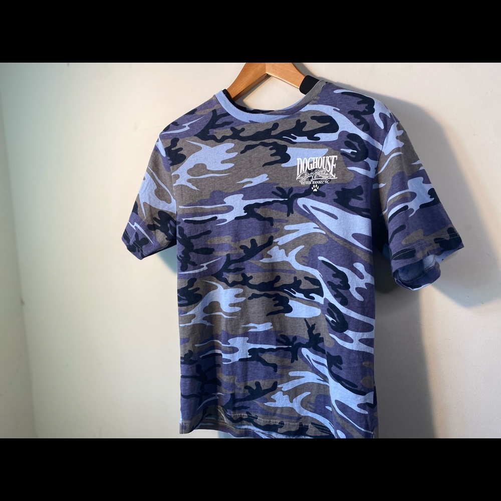 Doghouse Sportfishing T-shirt, based out of NC !!